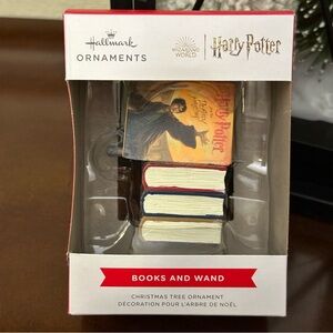 NIB-Hallmark Harry Potter Stacked Books and Wand Christmas Ornament